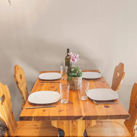 Appartement Joli Au Sous-sol D'un Authentique Zinal